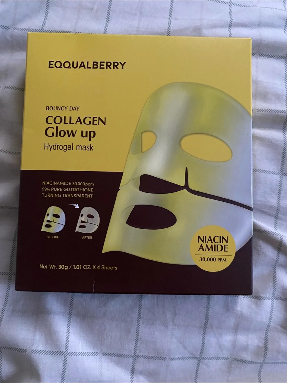 EOQUALBERRY Collagen Glow Up Hydrogel Mask - Yellow & Brown Packaging